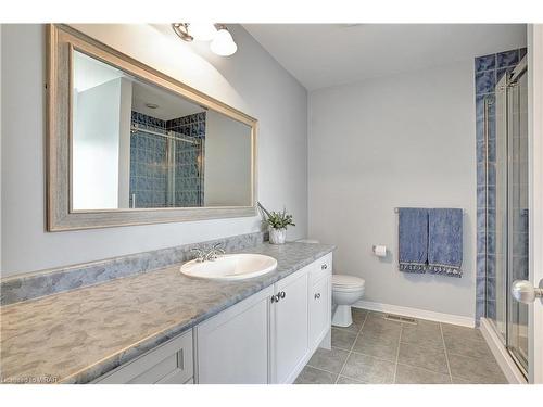 32 Apple Ridge Drive, Kitchener, ON - Indoor Photo Showing Bathroom