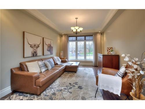 15 River Run Place, Conestogo, ON - Indoor Photo Showing Living Room