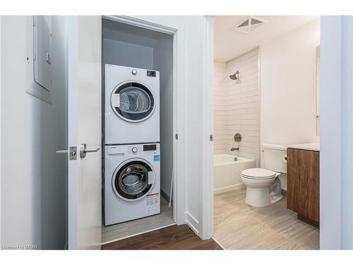 407-5 Wellington Street S, Kitchener, ON - Indoor Photo Showing Laundry Room