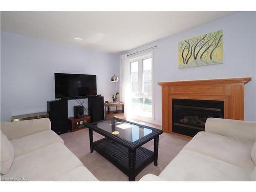 3 Meadow Drive, New Hamburg, ON - Indoor Photo Showing Living Room With Fireplace