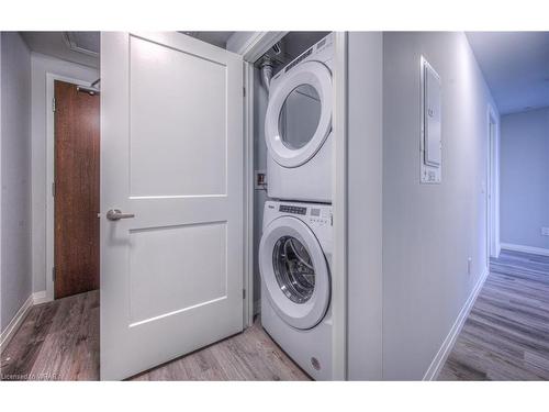 1602-108 Garment Street Street S, Kitchener, ON - Indoor Photo Showing Laundry Room