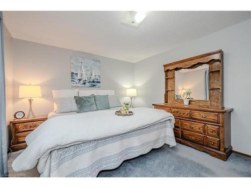 557 Holly Avenue, Milton, ON - Indoor Photo Showing Bedroom