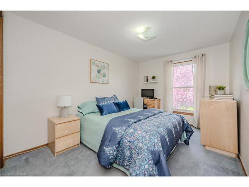 557 Holly Avenue, Milton, ON - Indoor Photo Showing Bedroom