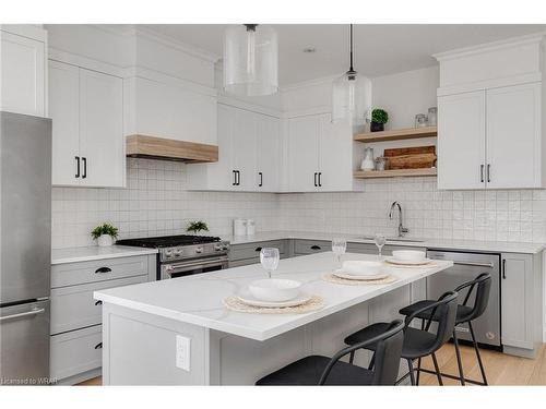 508 Doonwoods Crescent, Kitchener, ON - Indoor Photo Showing Kitchen With Upgraded Kitchen