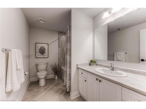104-247 Grey Silo Road, Waterloo, ON - Indoor Photo Showing Bathroom
