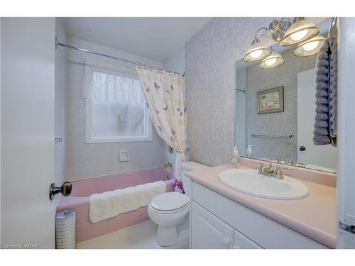1747 Queenston Road, Cambridge, ON - Indoor Photo Showing Bathroom