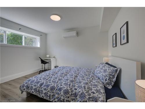 91 Locks Road, Brantford, ON - Indoor Photo Showing Bedroom