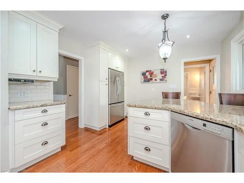 5496 Wellington Rd 86, Guelph, ON - Indoor Photo Showing Kitchen
