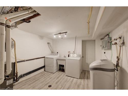 31 Weichel Street, Kitchener, ON - Indoor Photo Showing Laundry Room