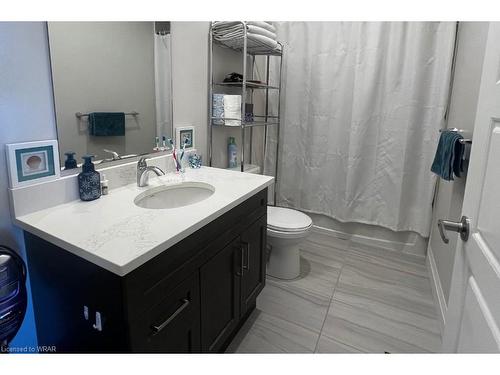 311-5 Wake Robin Drive, Kitchener, ON - Indoor Photo Showing Bathroom
