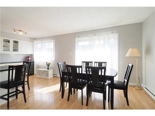 1-320 Traynor Avenue, Kitchener, ON - Indoor Photo Showing Dining Room