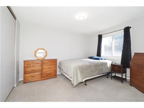 1-320 Traynor Avenue, Kitchener, ON - Indoor Photo Showing Bedroom