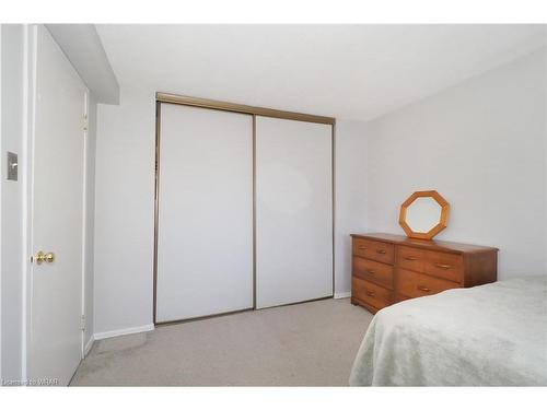 1-320 Traynor Avenue, Kitchener, ON - Indoor Photo Showing Bedroom