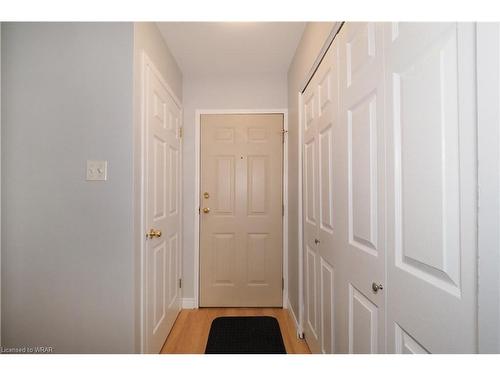 1-320 Traynor Avenue, Kitchener, ON - Indoor Photo Showing Other Room