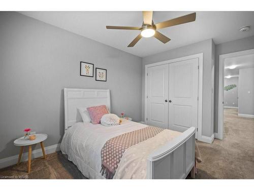 904 Chapel Hill Court, Kitchener, ON - Indoor Photo Showing Bedroom