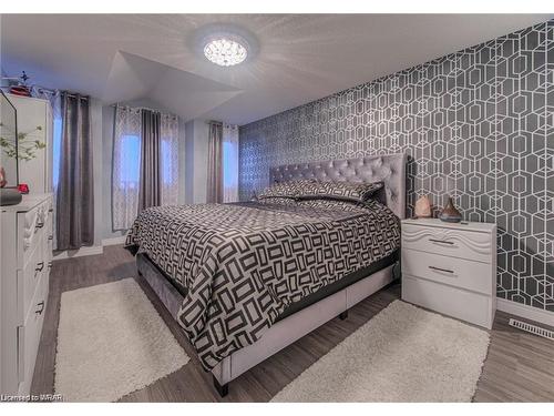 91 Cotton Grass Street Sw, Kitchener, ON - Indoor Photo Showing Bedroom