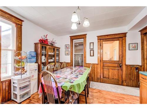 44 Walter Street, Kitchener, ON - Indoor Photo Showing Dining Room