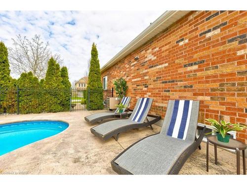 2 Knox Court, Kitchener, ON - Outdoor With In Ground Pool