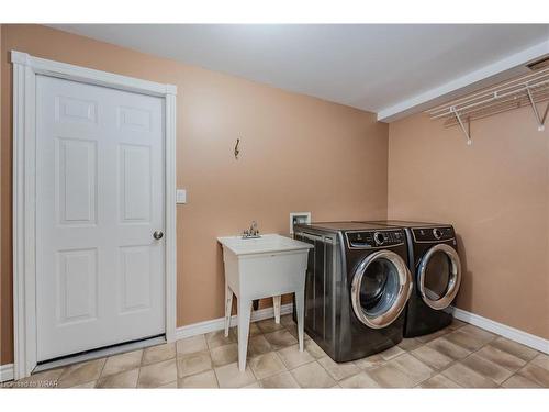 8 Jolene Court, Milverton, ON - Indoor Photo Showing Laundry Room
