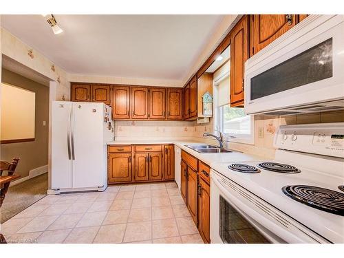 483 Westvale Drive, Waterloo, ON - Indoor Photo Showing Kitchen With Double Sink