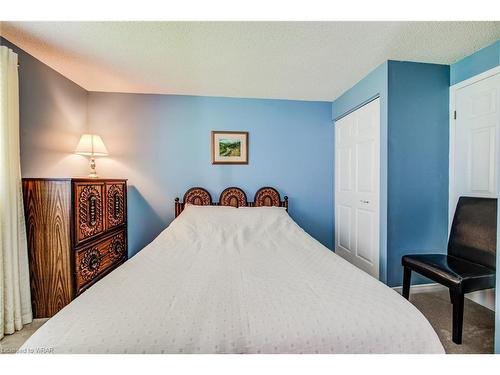 483 Westvale Drive, Waterloo, ON - Indoor Photo Showing Bedroom