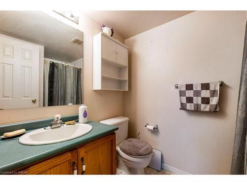 305-260 Sheldon Avenue, Kitchener, ON - Indoor Photo Showing Bathroom