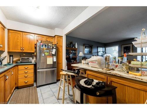 305-260 Sheldon Avenue, Kitchener, ON - Indoor Photo Showing Kitchen
