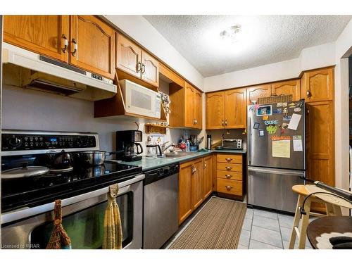 305-260 Sheldon Avenue, Kitchener, ON - Indoor Photo Showing Kitchen With Double Sink
