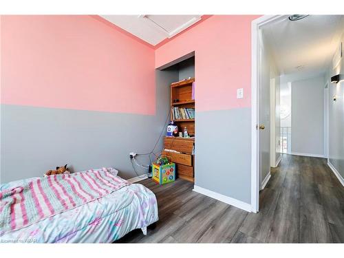 38 Eastview Crescent, Orangeville, ON - Indoor Photo Showing Bedroom