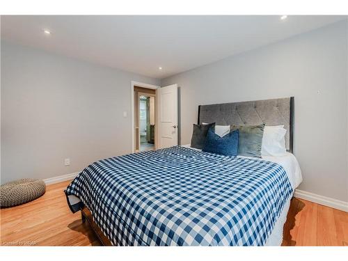 8 Croyden Place, Waterloo, ON - Indoor Photo Showing Bedroom