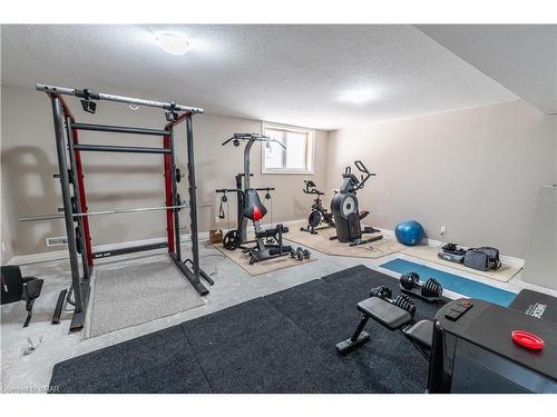 15 Hudson Drive, Brantford, ON - Indoor Photo Showing Gym Room