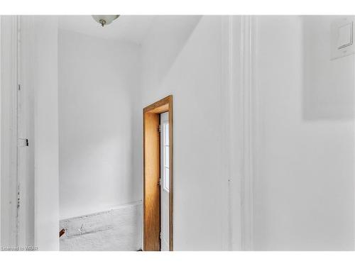 112 Kehl Street, Kitchener, ON - Indoor Photo Showing Other Room