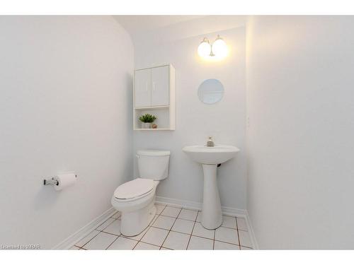 2-486 Beechwood Drive, Waterloo, ON - Indoor Photo Showing Bathroom