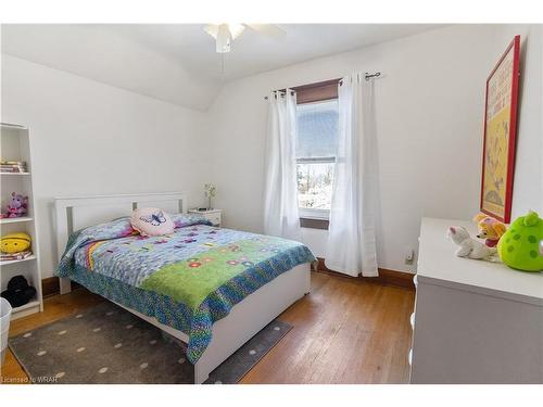 5 Rose Street, Kitchener, ON - Indoor Photo Showing Bedroom