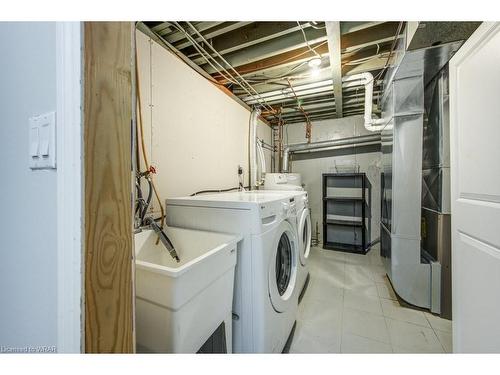 15-144 Concession Street E, Tillsonburg, ON - Indoor Photo Showing Laundry Room