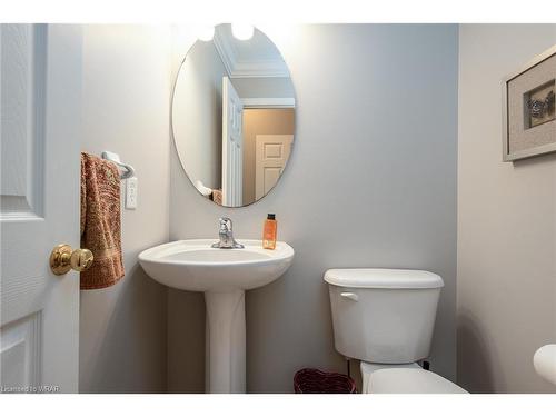 462 Robert Ferrie Drive, Kitchener, ON - Indoor Photo Showing Bathroom