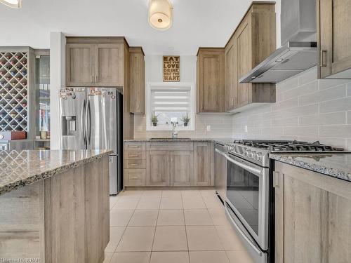 30 Ridgemount Street, Kitchener, ON - Indoor Photo Showing Kitchen With Upgraded Kitchen