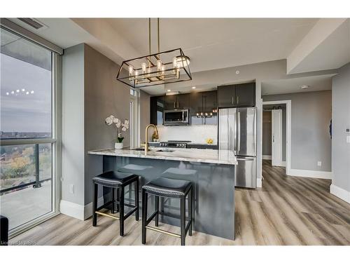 1805-108 Garment Street, Kitchener, ON - Indoor Photo Showing Kitchen With Upgraded Kitchen