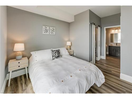 1805-108 Garment Street, Kitchener, ON - Indoor Photo Showing Bedroom