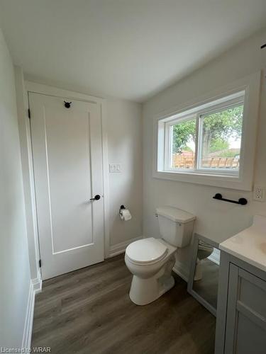 118 Golden Boulevard, Welland, ON - Indoor Photo Showing Bathroom