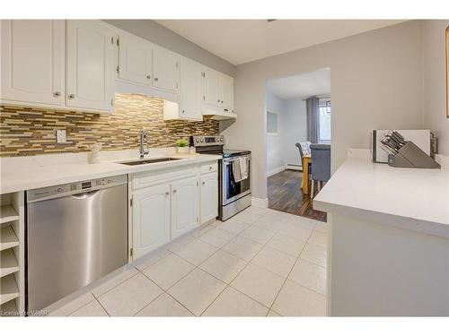 106-6 Shettleston Drive, Cambridge, ON - Indoor Photo Showing Kitchen With Double Sink