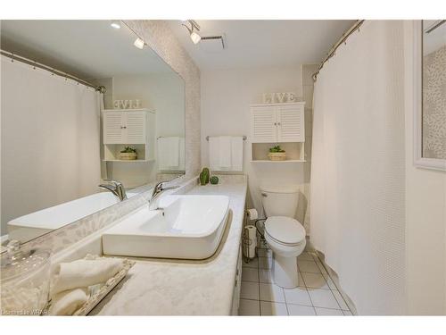 106-6 Shettleston Drive, Cambridge, ON - Indoor Photo Showing Bathroom