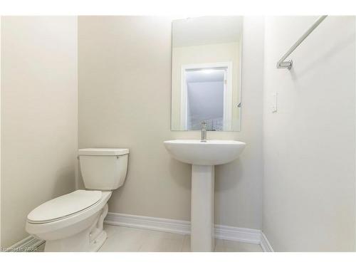 102-10 Birmingham Drive, Cambridge, ON - Indoor Photo Showing Bathroom