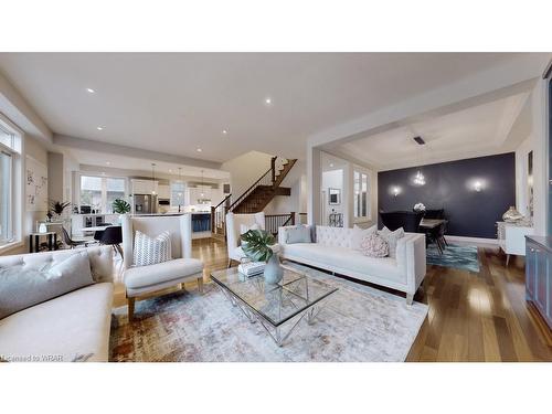 509 Beaver Creek Road, Waterloo, ON - Indoor Photo Showing Living Room