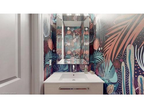509 Beaver Creek Road, Waterloo, ON - Indoor Photo Showing Bathroom