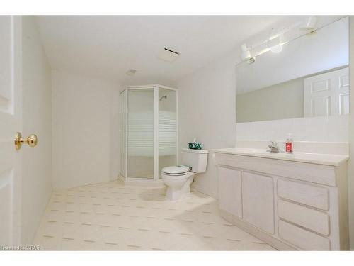 2-461 Columbia Street W, Waterloo, ON - Indoor Photo Showing Bathroom