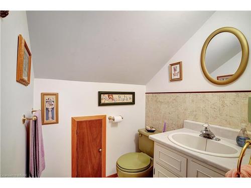 93 Avenue Road, Cambridge, ON - Indoor Photo Showing Bathroom