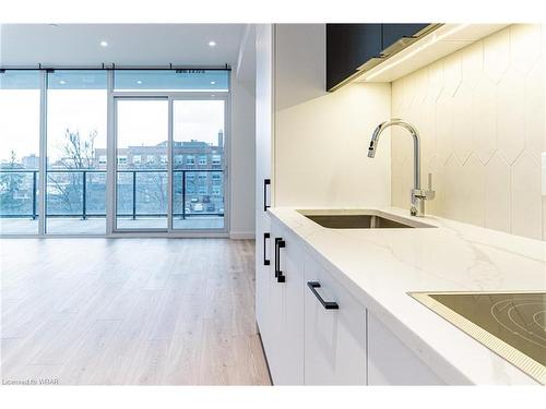 409-741 King Street W, Kitchener, ON - Indoor Photo Showing Kitchen With Upgraded Kitchen