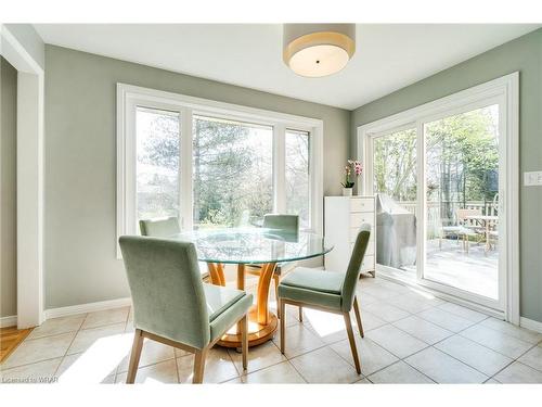 117 Sandford Fleming Drive, Waterloo, ON - Indoor Photo Showing Dining Room
