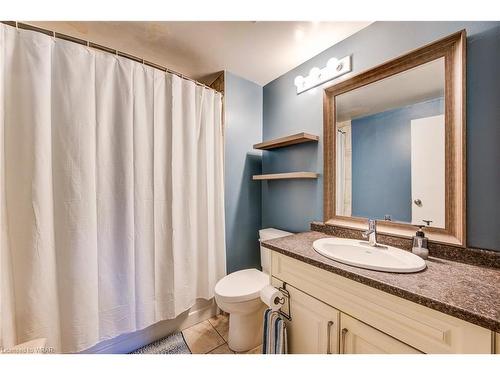 16-235 Ferguson Avenue, Cambridge, ON - Indoor Photo Showing Bathroom